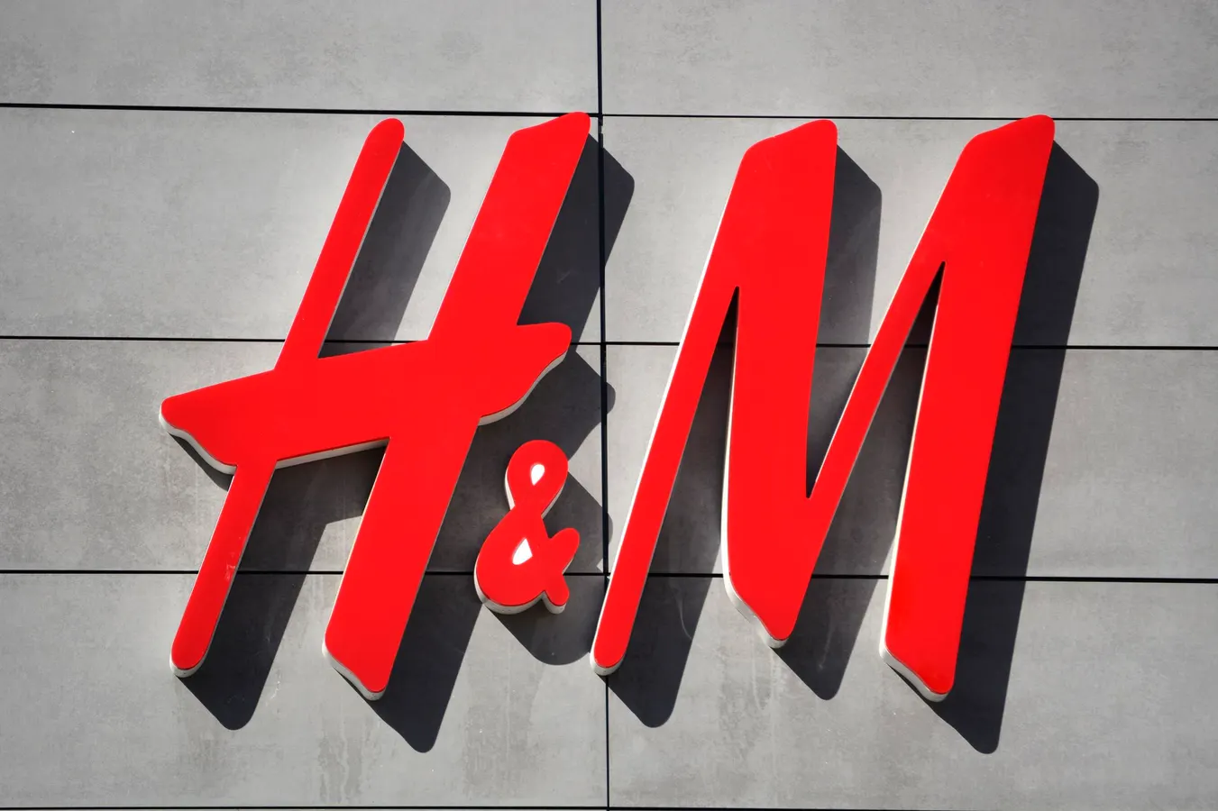 H&M, Perjalanan Ritel Mode Cepat yang Menggabungkan Gaya, Keberlanjutan, dan Aksesibilitas