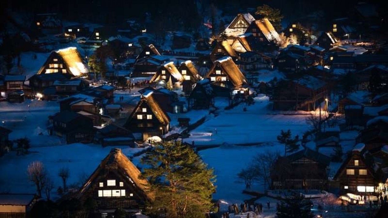 Wisata Musim Dingin ke Shirakawago Jepang