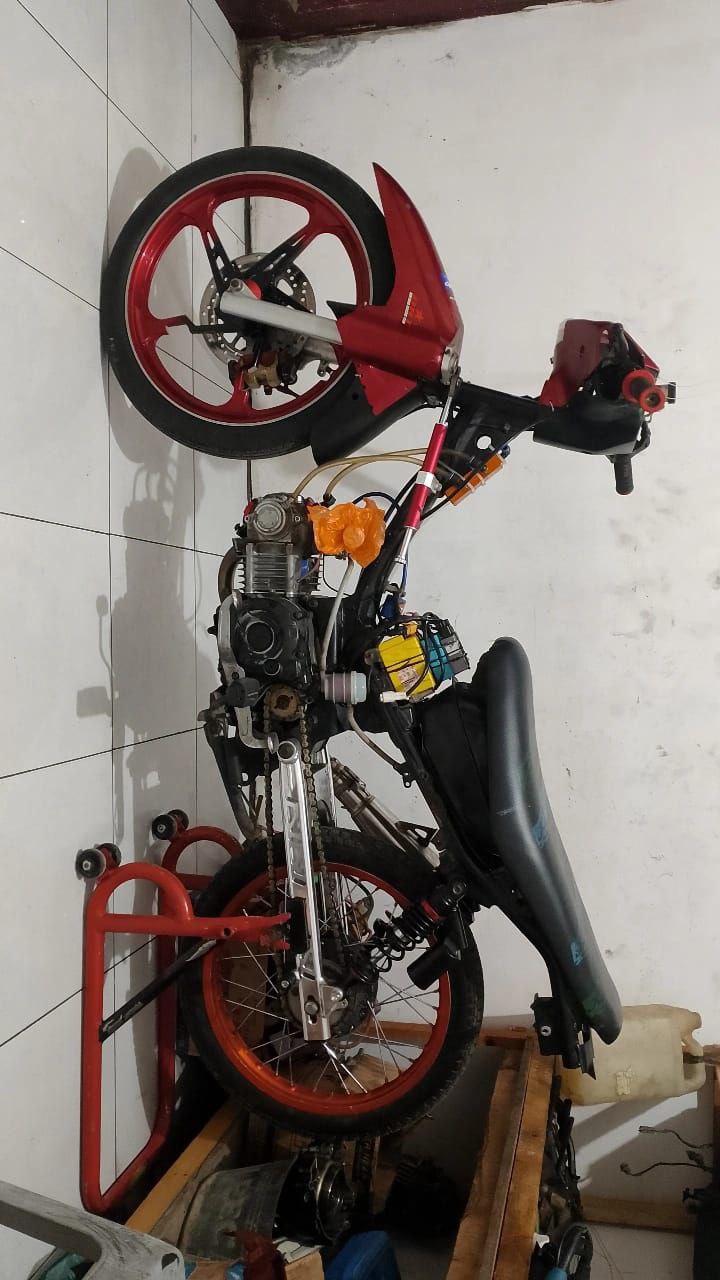 Vega R vs Scorpio: Duel Dua Legenda yang Berbeda Kelas