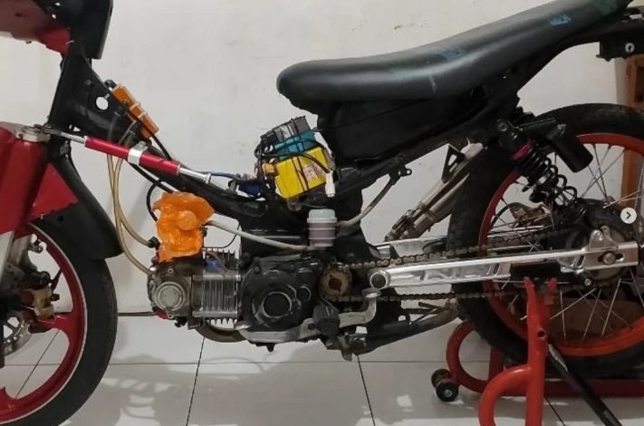 Balap Liar Motor Yamaha Vega R Populer yang Berbahaya