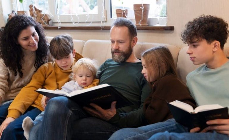 Peran Keluarga dalam Pendidikan Fondasi