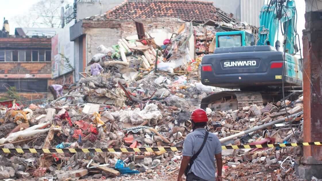 Bangkit Lebih Kuat Kekuatan Sejati Lahir dari Runtuhnya Diri